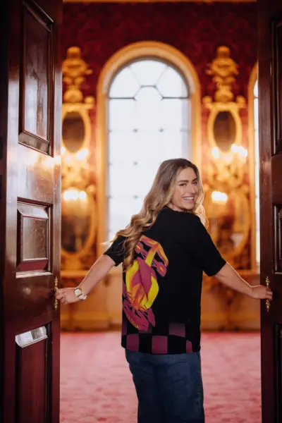 lifestyle photoVICE Essential Tee - Black