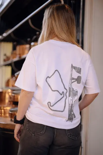 lifestyle photoTRACK Essential Tee - White