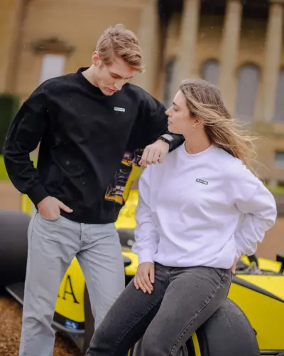 lifestyle photoLIVERY Essential Crew Neck - Black