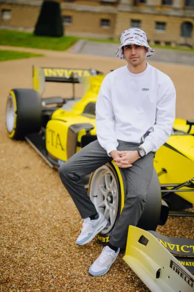 lifestyle photoLIVERY Essential Crew Neck - White