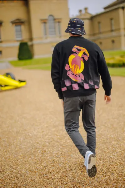 lifestyle photoVICE Essential Crew Neck - Black