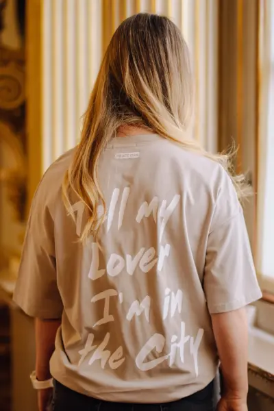 lifestyle photoLOVER Essential Tee - Beige