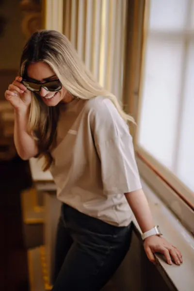 lifestyle photoLOVER Essential Tee - Beige